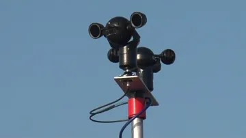 Dění sledují kamery na voze