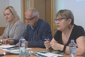 Ombudsmanka chce zrušit poplatek za podnět k antimonopolnímu úřadu. Je podle ní v rozporu s veřejným zájmem