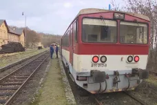 Na moldavskou trať opět někdo položil kamení, policie vyšetřuje třetí takový incident za měsíc