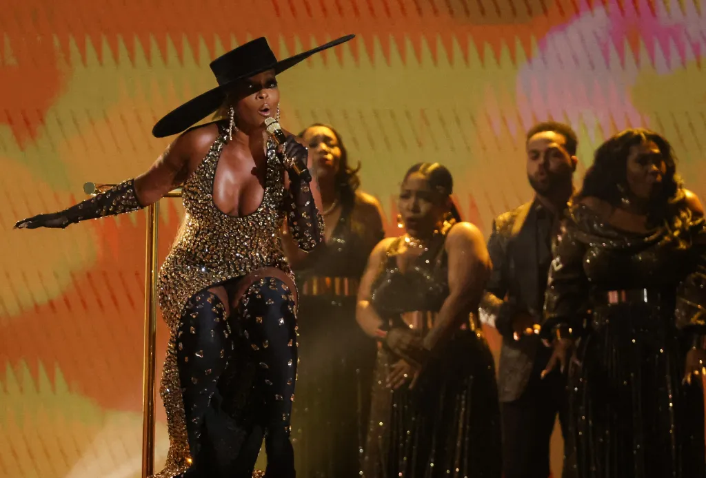 Předávání cen se zúčastnila R&B zpěvačka Mary J.Blige