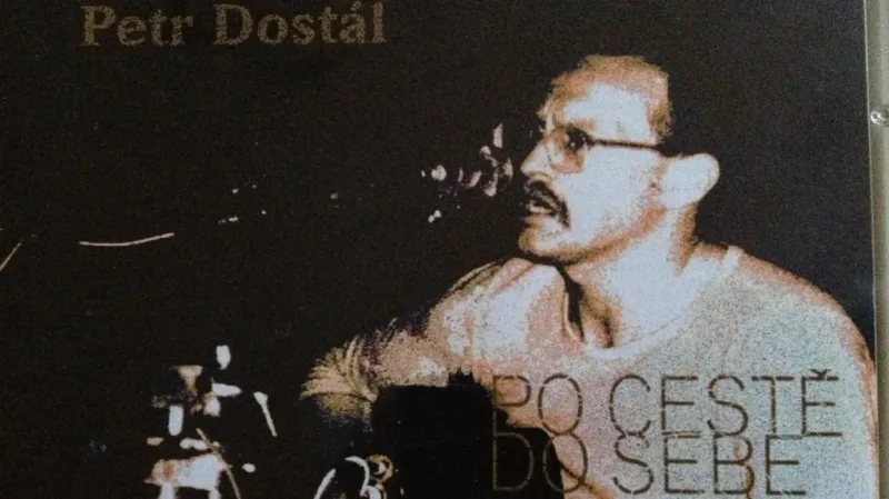 Písničkář Petr Dostál