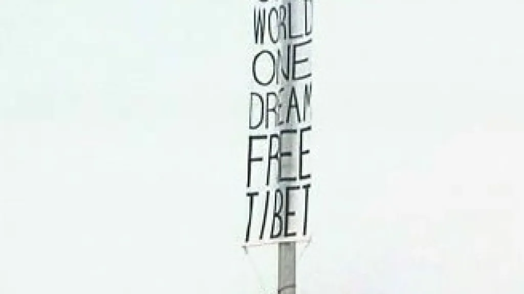 Plakát vyzývající ke svobodě Tibetu