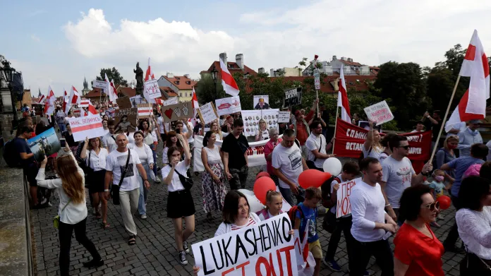 Demonstrace na podporu běloruské opozice v Praze