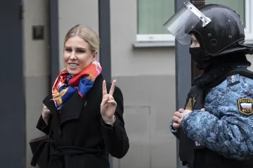Rusko vydalo zatykač na spolupracovnici Navalného Sobolovou