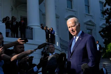 Biden se dohodl s lídrem republikánů v Kongresu na zvýšení dluhového stropu. U zákonodárců může narazit
