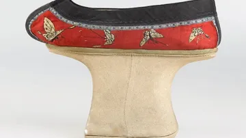 Dámská bota (Čína, 19. století)