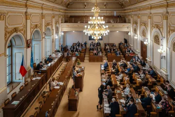 Sněmovna schválila změny v penzijním spoření