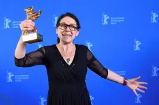 Zprávy z Berlinale: Příběhy outsiderů převážily nad politikou