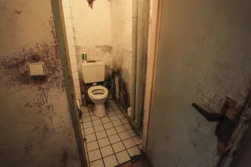 Obce i stát fatálně selhaly v pomoci lidem, tvrdí mluvčí iniciativy za sociální bydlení