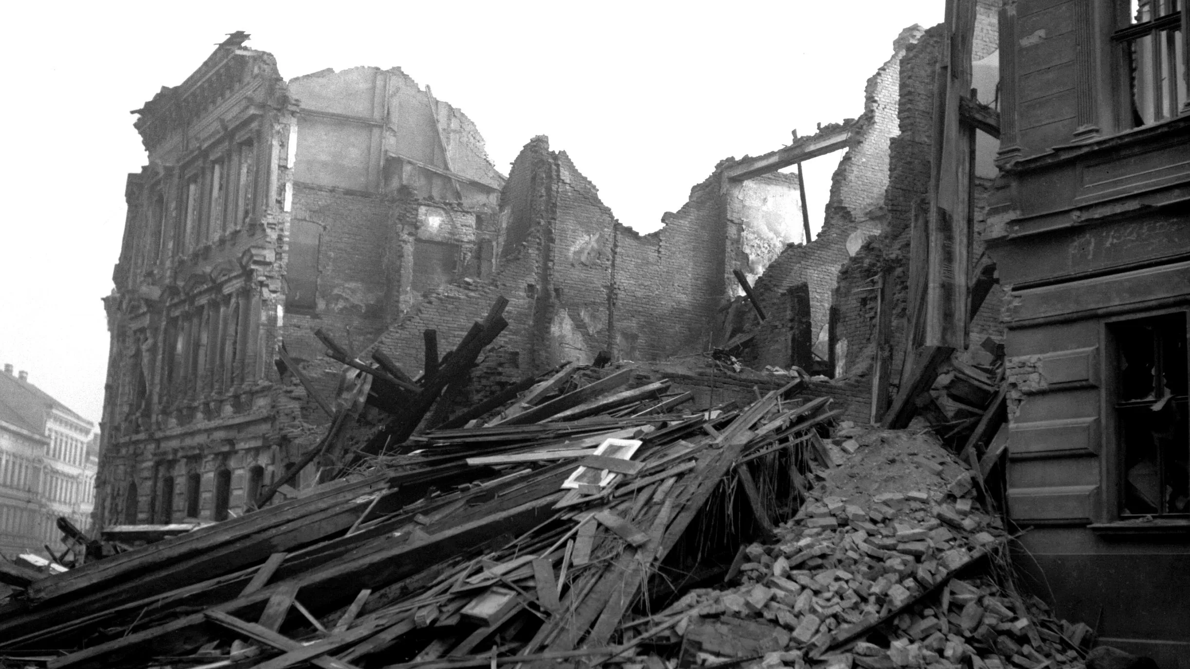 Spojenecké bombardování si v listopadu 1944 na Moravě vyžádalo stovky mrtvých