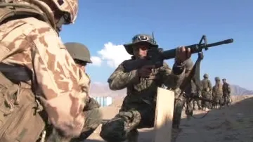 Čeští vojáci vedou výcvik afghánské armády