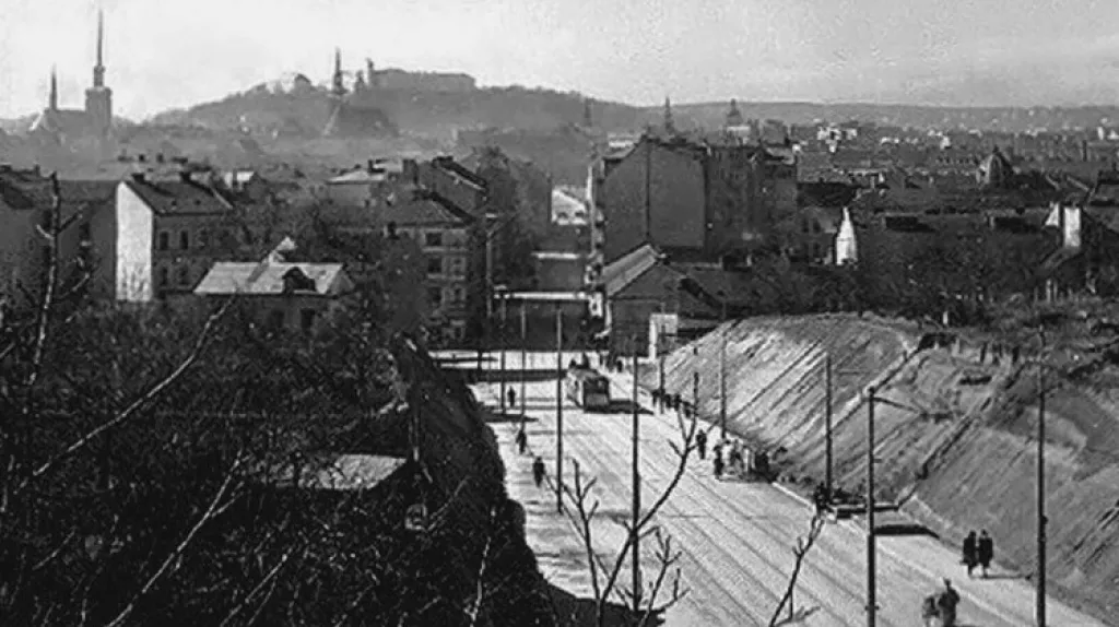 Historický pohled na Brno z Černých polí