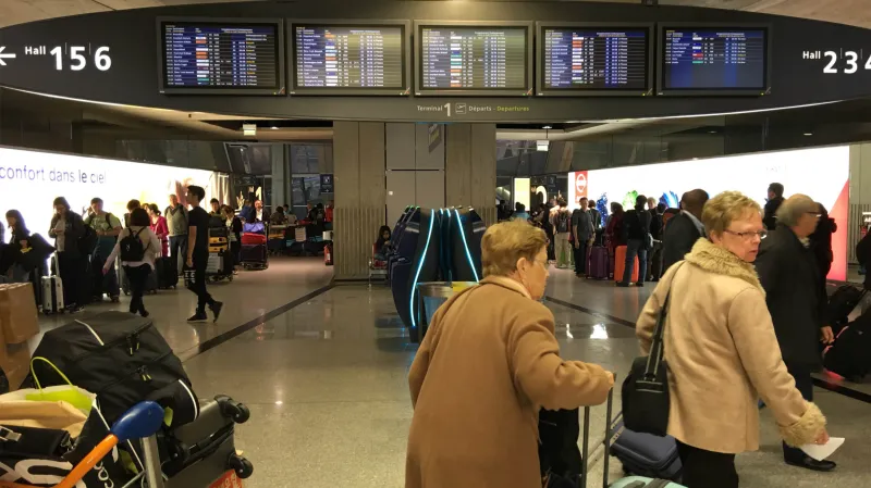 Pařížská letiště zpřísnila opatření