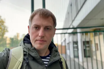 Putin a jeho oligarchové nyní moc dobře vědí, že jim lidé nevěří, uvádí ruský aktivista Osečkin