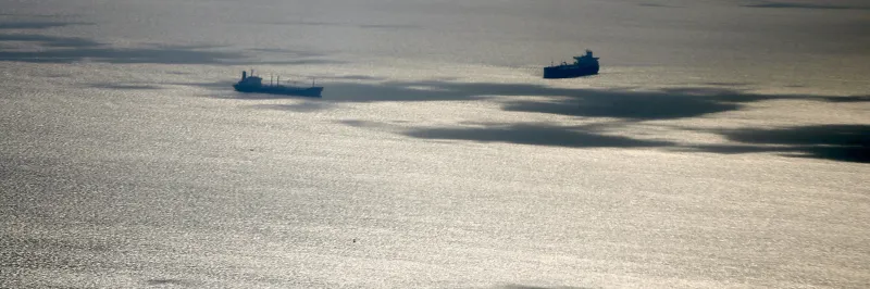 Po vzoru Hormuzu. Úvahy o mýtném v klíčových průlivech sílí