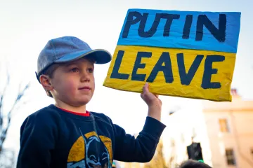 Jak mluvit s dětmi o válce? Centrum Locika připravilo návod