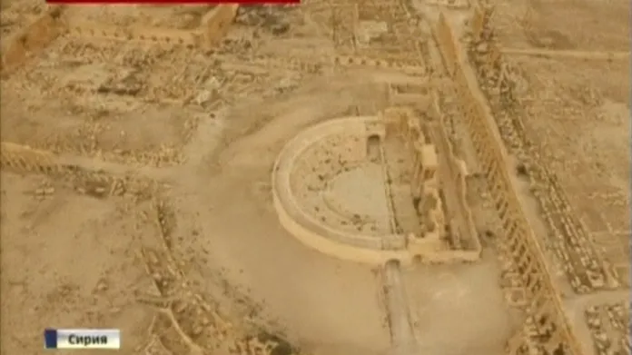 Letecké záběry divadla v Palmýře