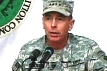 Americké síly na Blízkém východě a ve střední a jižní Asii povede David Petraeus