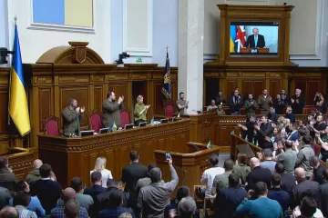 Kyjev zničil mýtus o neporazitelném Putinovi, řekl Johnson. Scholz varoval, že Ukrajinou násilí nemusí končit