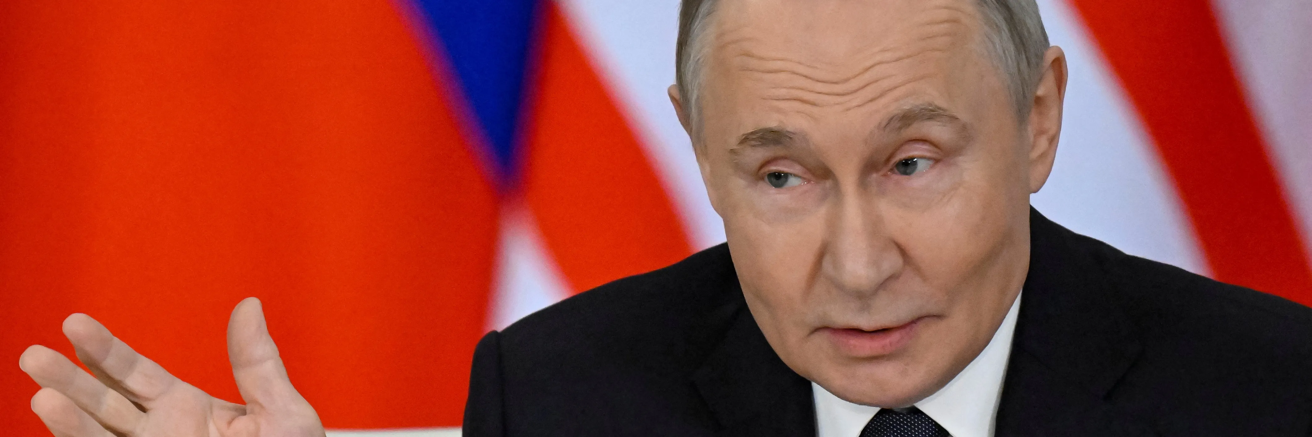 Jednání mezi Kyjevem a Moskvou provází nejasnosti. Putin v delegaci chybí