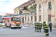 Po výbuchu bytového domu ve Znojmě je osm zraněných