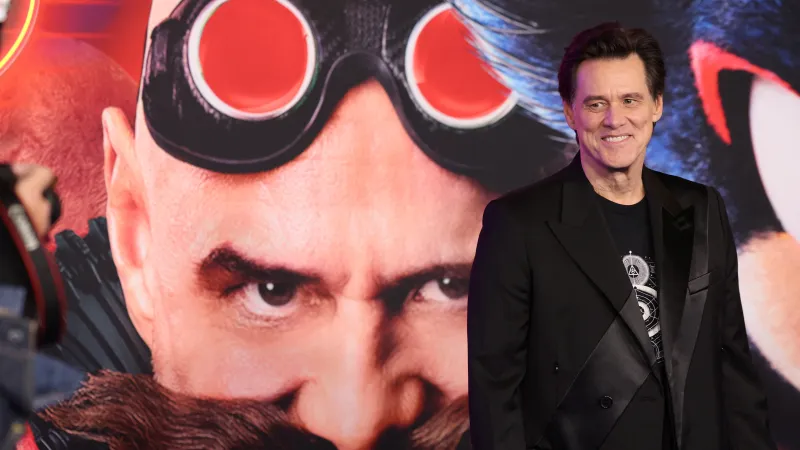 Jim Carrey na premiéře (a plakátu) k filmu Ježek Sonic 3 (2024)