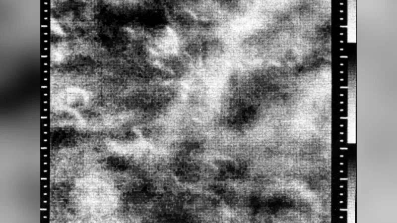 První snímky Marsu pořízené sondou Mariner 4