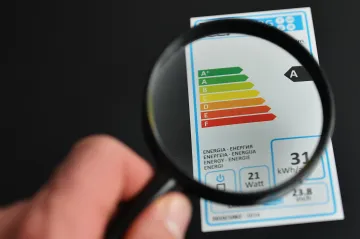 Od března se změní energetické štítky na elektrospotřebičích. Mají být jednodušší