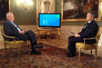 Zeman varuje: Nepouštějte do funkcí zasloužilé aktivní straníky