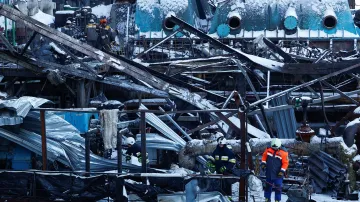 Nespecifikovaná ukrajinská tepelná elektrárna poškozená ruským útokem (9. února 2026)