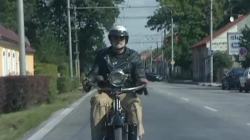 Motocyklista Petr Hošťálek