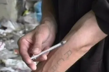 Reportéři ČT: Piko aneb příběh o životní cestě z pekla