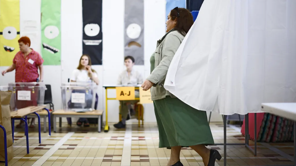 Druhé kolo parlamentních voleb ve Francii