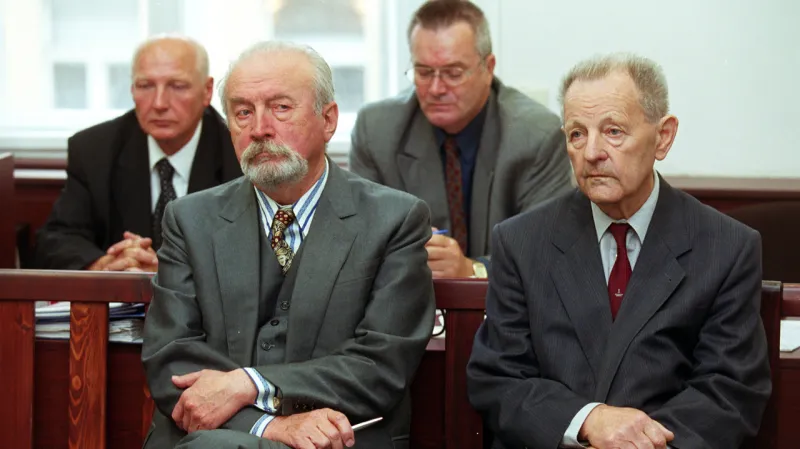 Jozef Lenárt a Miloš Jakeš u soudu ohledně vlastizrady