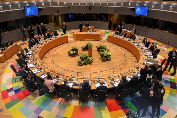 EU řeší, z čeho splatí obří dluh. Možností je i zavedení daně z plastů