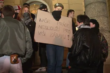 30 let zpět: Anarchisté a Levá alternativa proti elitám