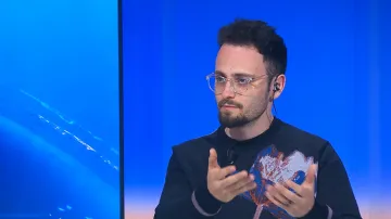 Šachový streamer Levy Rozman byl hostem 90′ ČT24