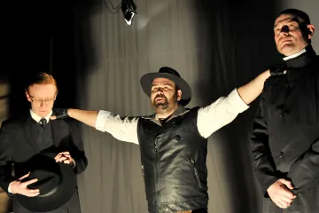 Buranteatr nabídl obraz sežehnutého světa