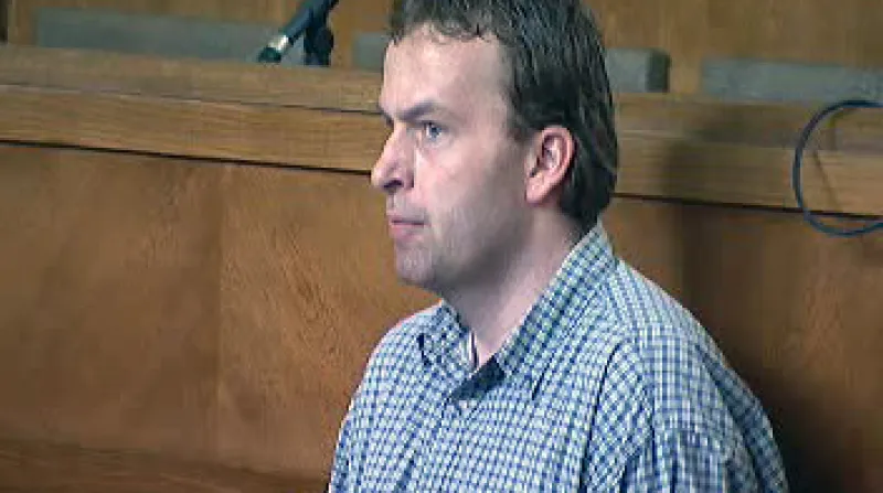 Bývalý zdravotník Petr Zelenka před pražským vrchním soudem, který rozhoduje o tom, zda mu potvrdí trest doživotí za sedm vražd a deset pokusů o ně, kterých se Zelenka dopustil v havlíčkobrodské nemocnici.