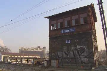 Železničáři zastavili demolici stavědel na hlavním nádraží v Brně. Historické věže chtějí památkáři zachránit