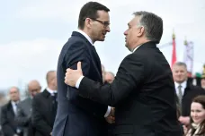 Spojenectví Polska s Maďarskem se kvůli válce drolí. Varšava výrazně pomáhá, Budapešť je zdrženlivá