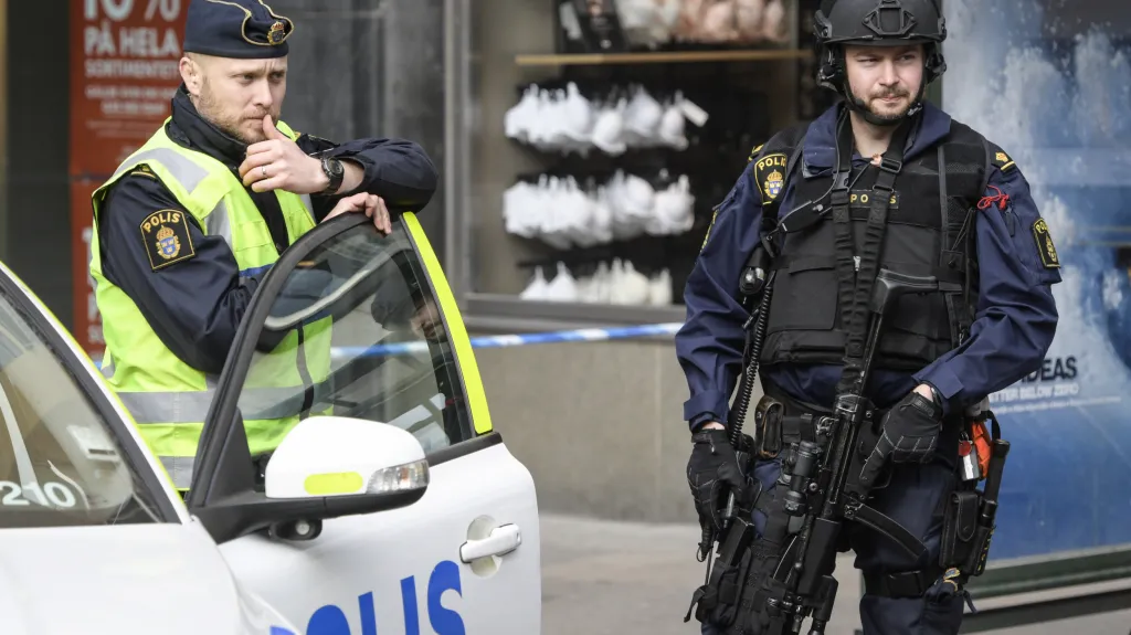Švédská policie na místě útoku