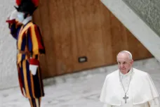 Slova papeže o partnerství homosexuálů byla zmanipulována, uvedl vatikánský server