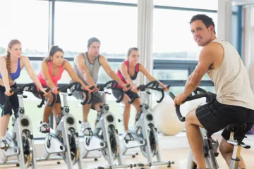 Aktivní Štědrý den bez cukroví: plavání, lyžování i spinning