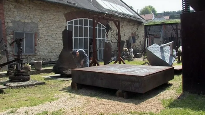 Aleš Veselý / Prostory a meziprostory – Galerie Středokluky /3. 5. - 4. 6. 2013.