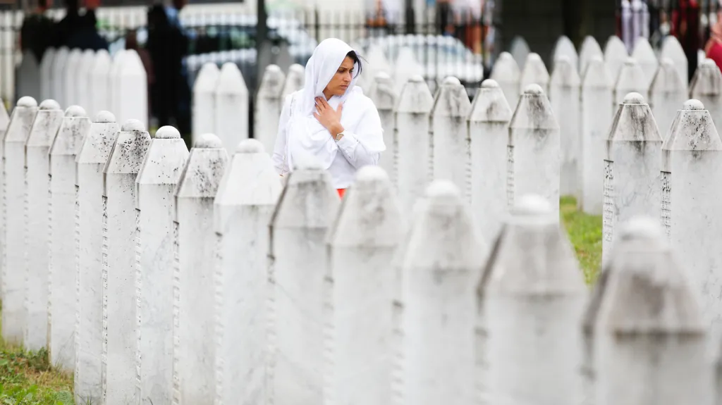 Tryzna za oběti masakru ve Srebrenici