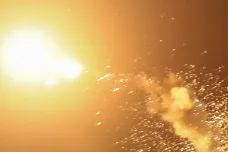 Ukrajina zasáhla desítky bombardérů na ruských základnách, píší média