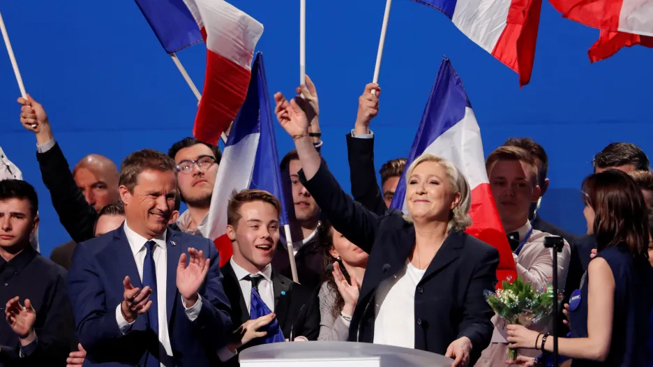 Marine Le Penová na shromáždění ve Villepinte