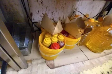 Potravinářská inspekce už letos zavřela na sto provozů
