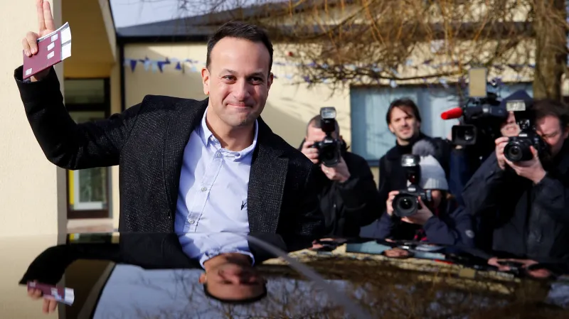 Premiér Varadkar po odevzdání svého hlasu